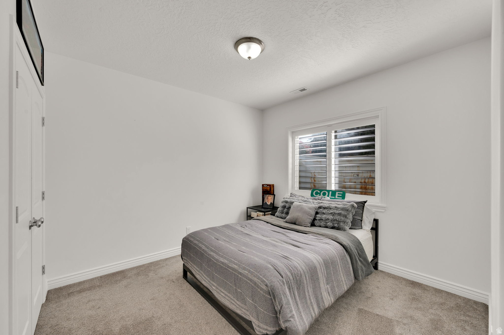 686 WELLINGTON DR Kaysville, UT 84037