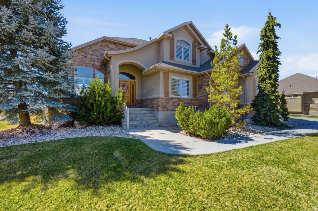 686 WELLINGTON DR Kaysville, UT 84037