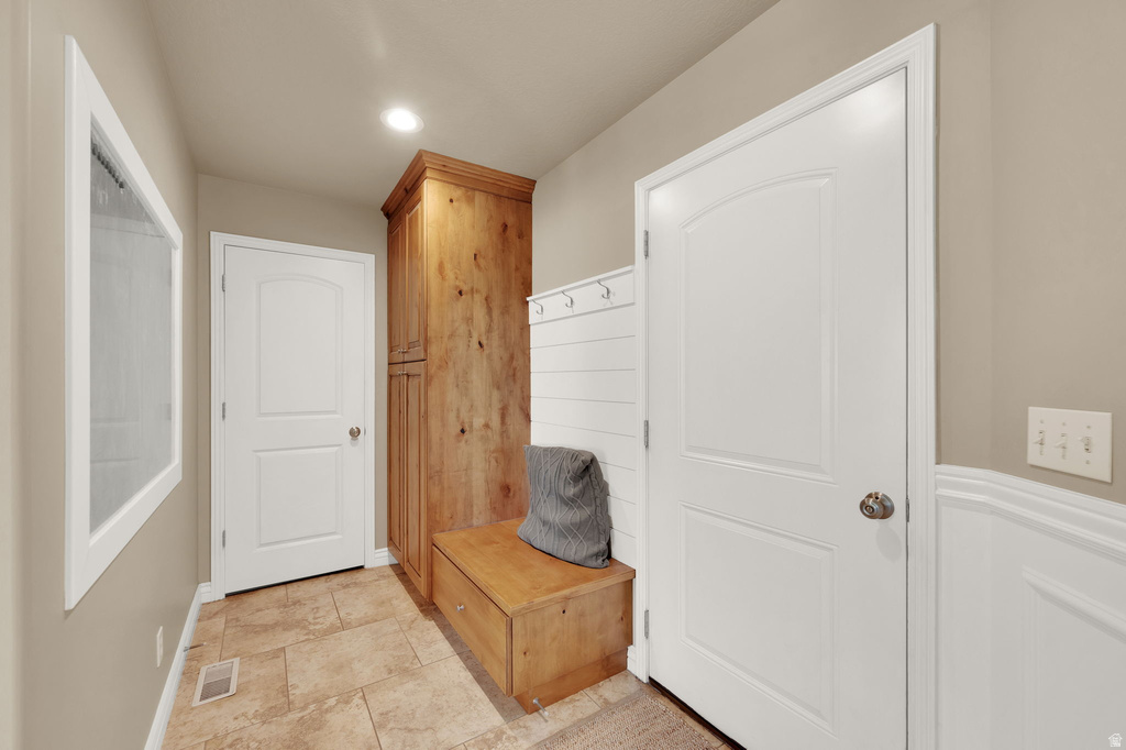 686 WELLINGTON DR Kaysville, UT 84037