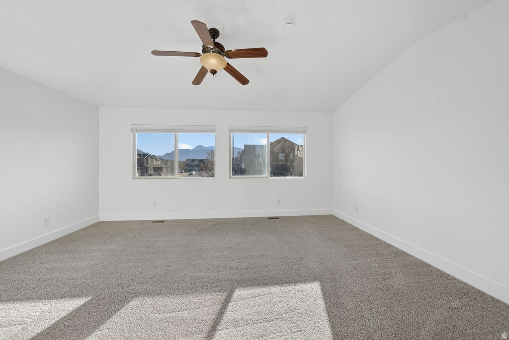 213 E TAMARAK CIR Lehi, UT 84043