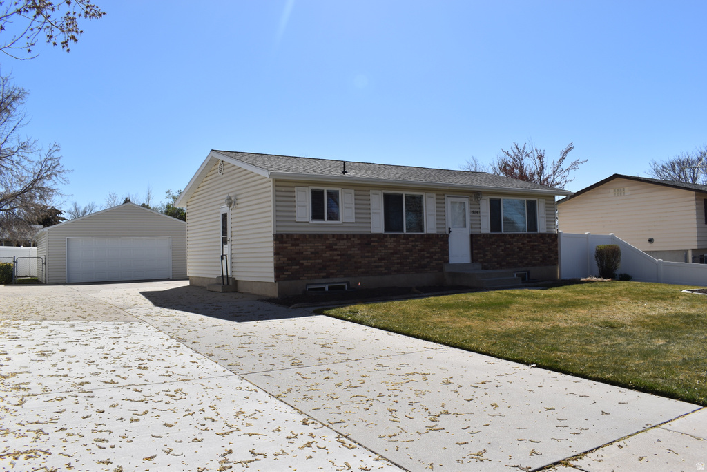 574 E ALOHA LN Sandy, UT 84070