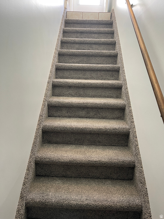 574 E ALOHA LN Sandy, UT 84070