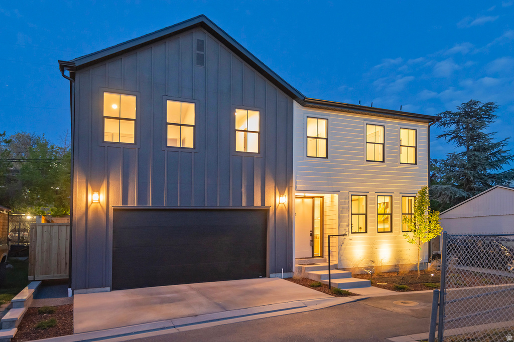 571 S MCCLELLAND ST Salt Lake City, UT 84102