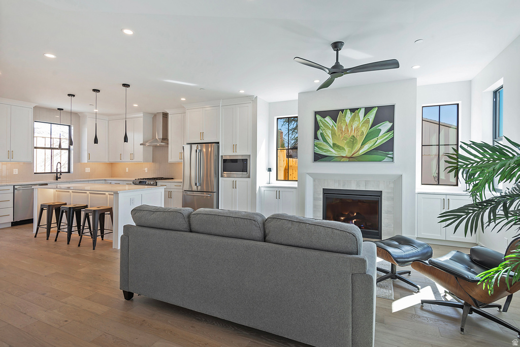 571 S MCCLELLAND ST Salt Lake City, UT 84102
