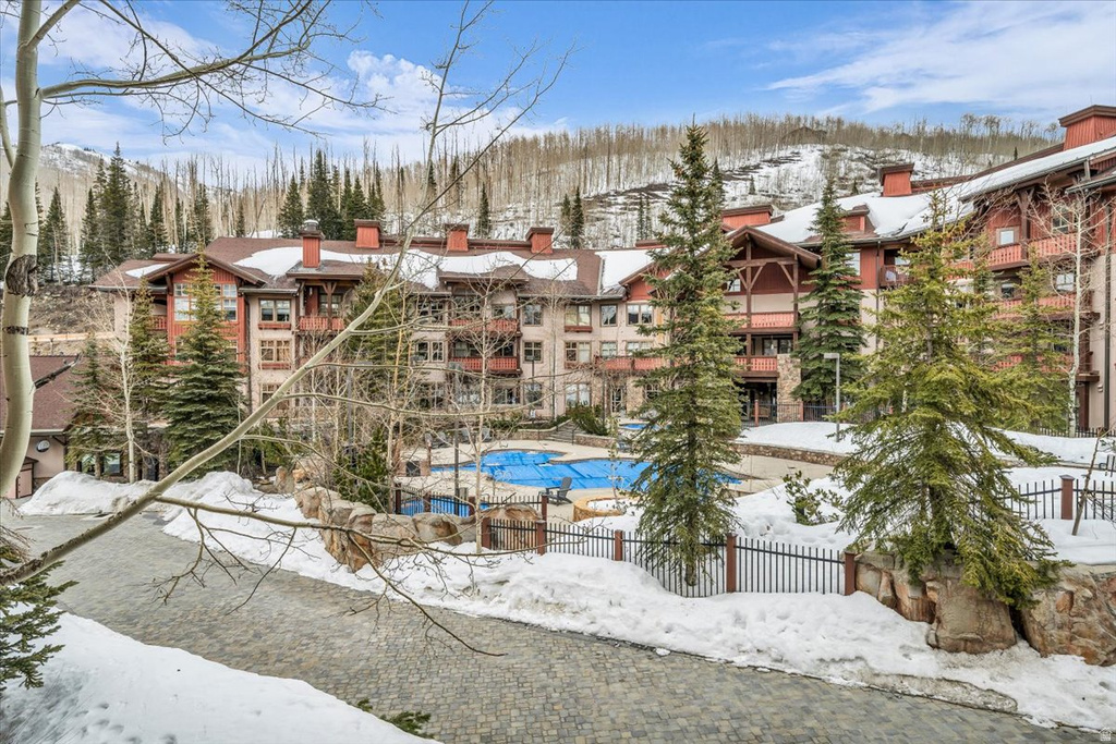 12080 E BIG COTTONWOOD CANYON RD #208 Solitude, UT 84121