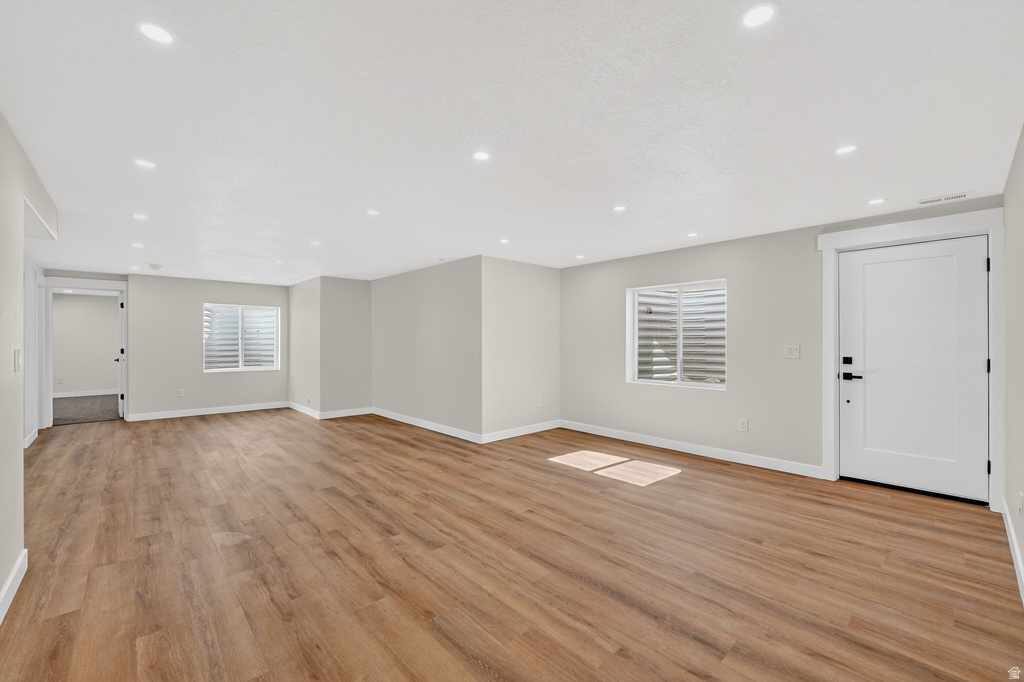 594 E SKYLINE Tooele, UT 84074