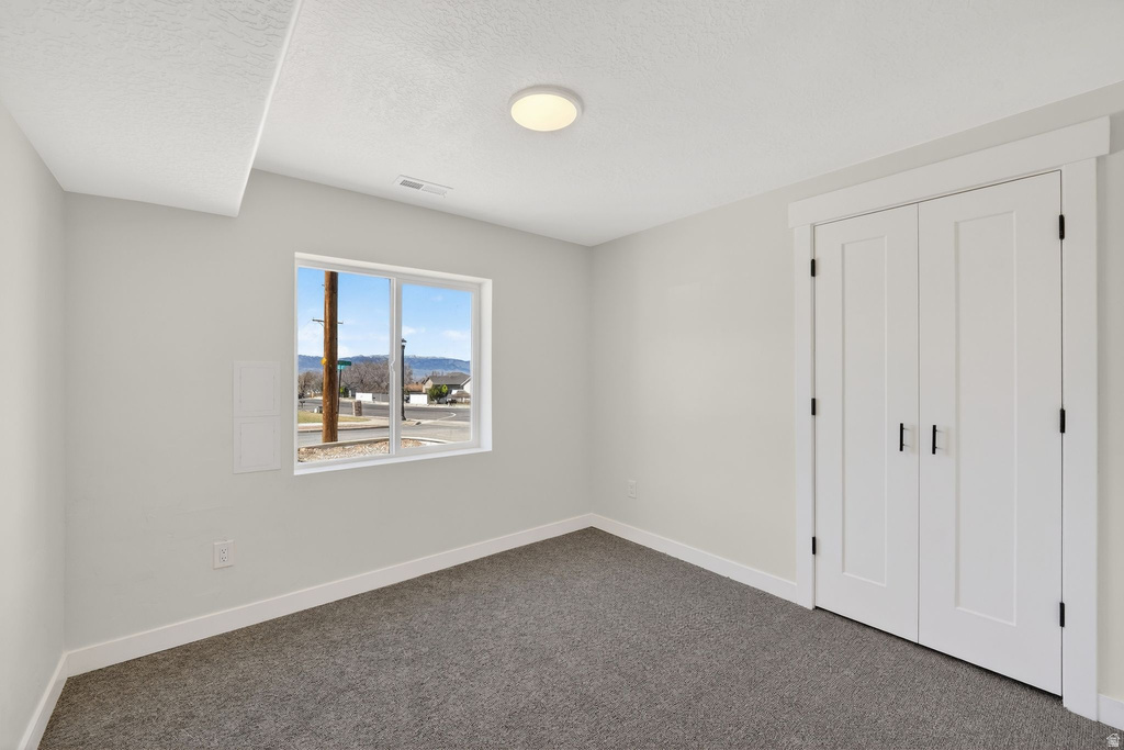 594 E SKYLINE Tooele, UT 84074