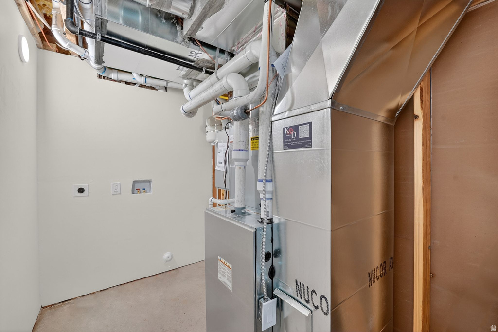 594 E SKYLINE Tooele, UT 84074