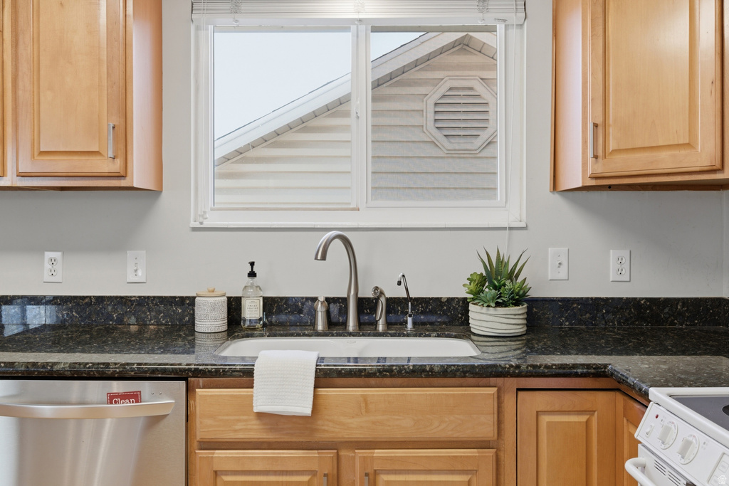 808 W BULLION Murray, UT 84123