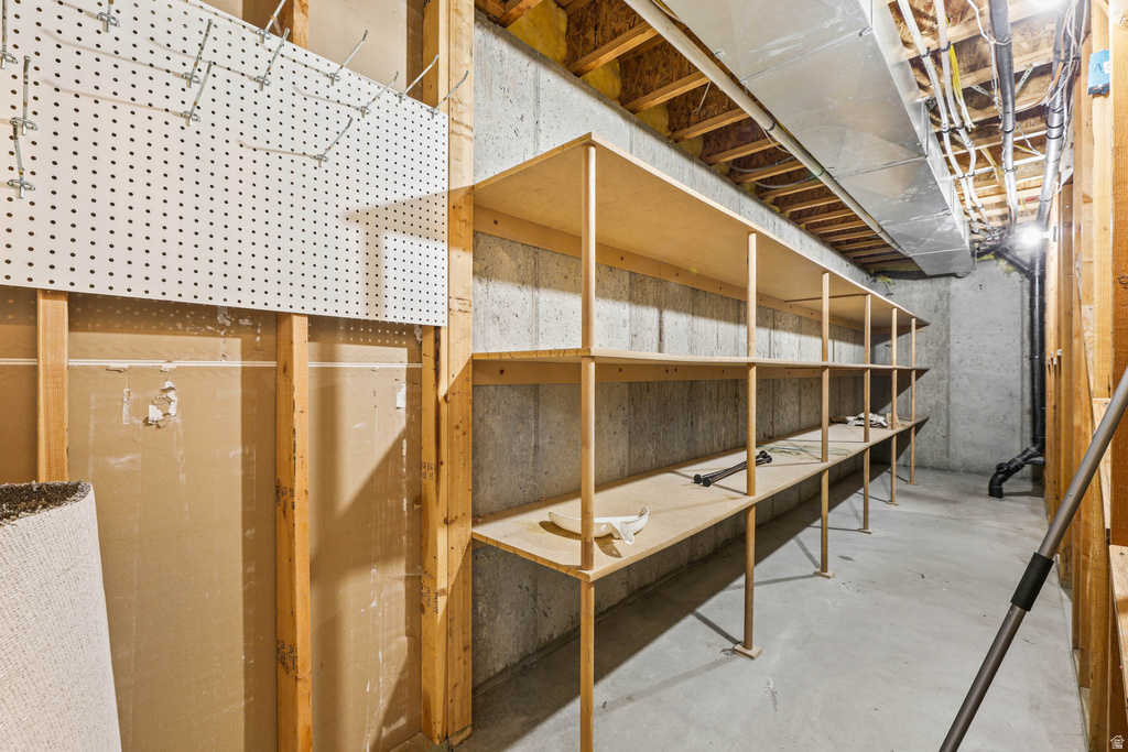 251 W 2125 N Lehi, UT 84043