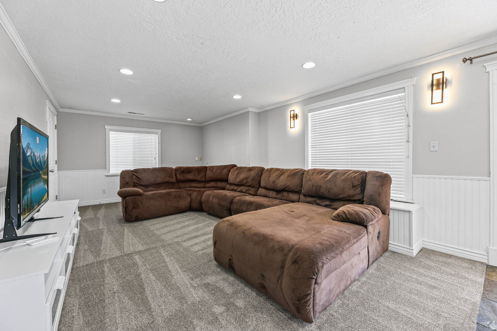 251 W 2125 N Lehi, UT 84043