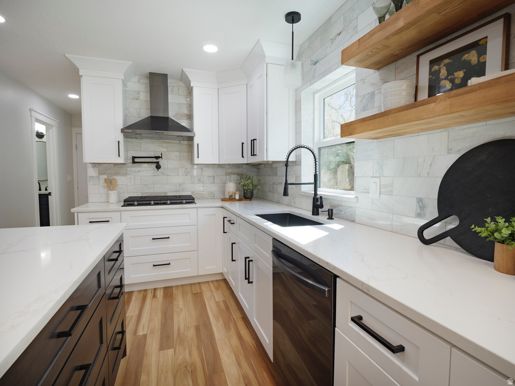 10828 S LOSTWOOD DR Sandy, UT 84092