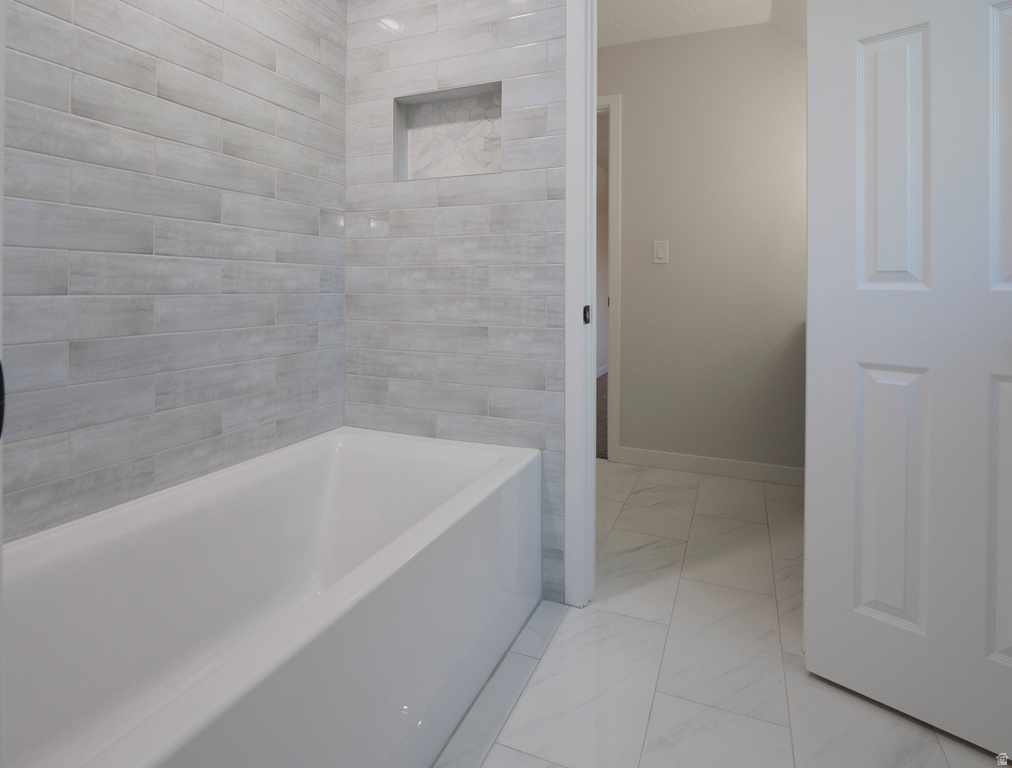 10828 S LOSTWOOD DR Sandy, UT 84092