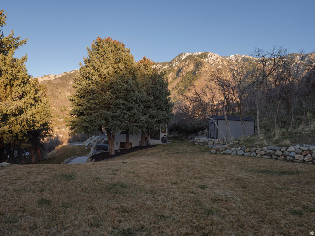 10828 S LOSTWOOD DR Sandy, UT 84092
