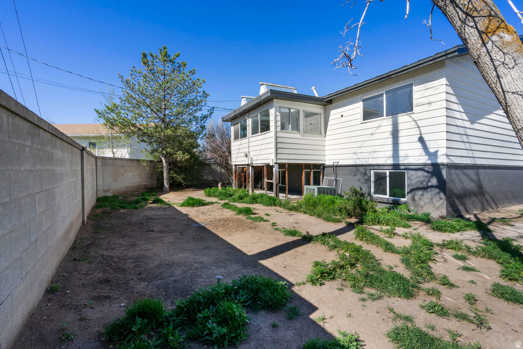 4817 S 3960 W Taylorsville, UT 84129