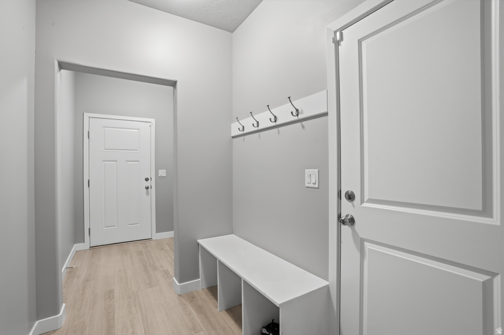 4211 W ANTELOPE PARK CT Riverton, UT 84096