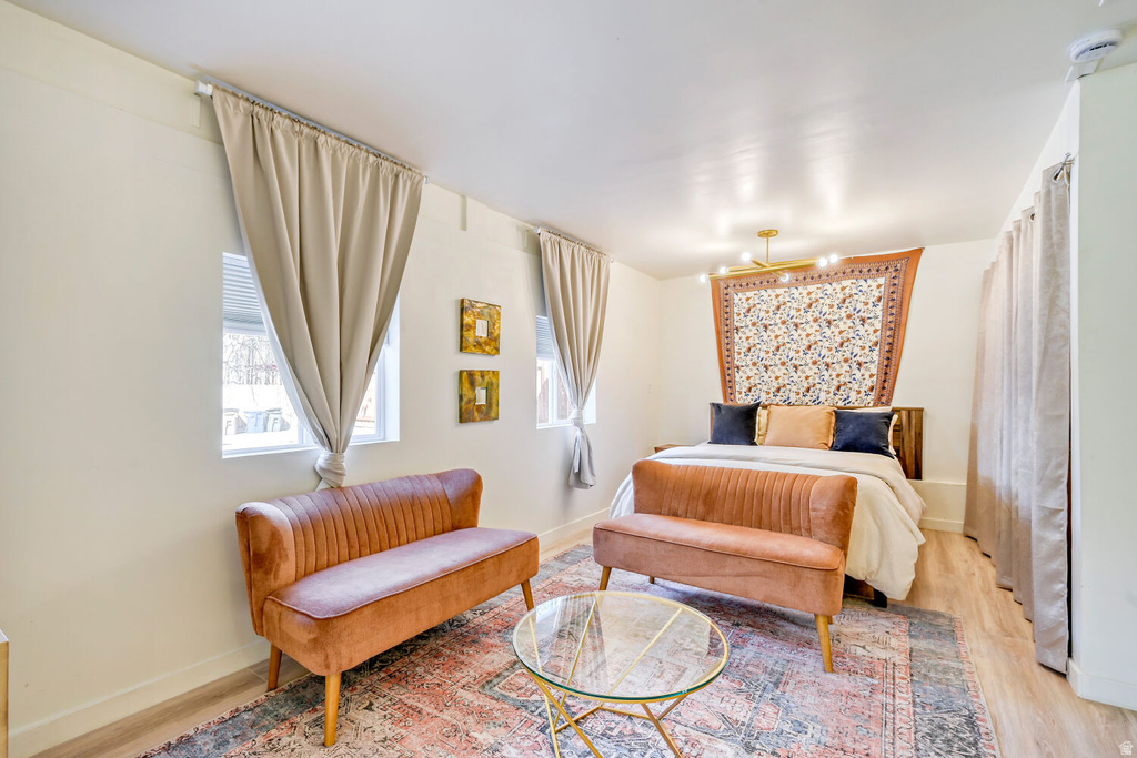 215 S IOWA ST Salt Lake City, UT 84102