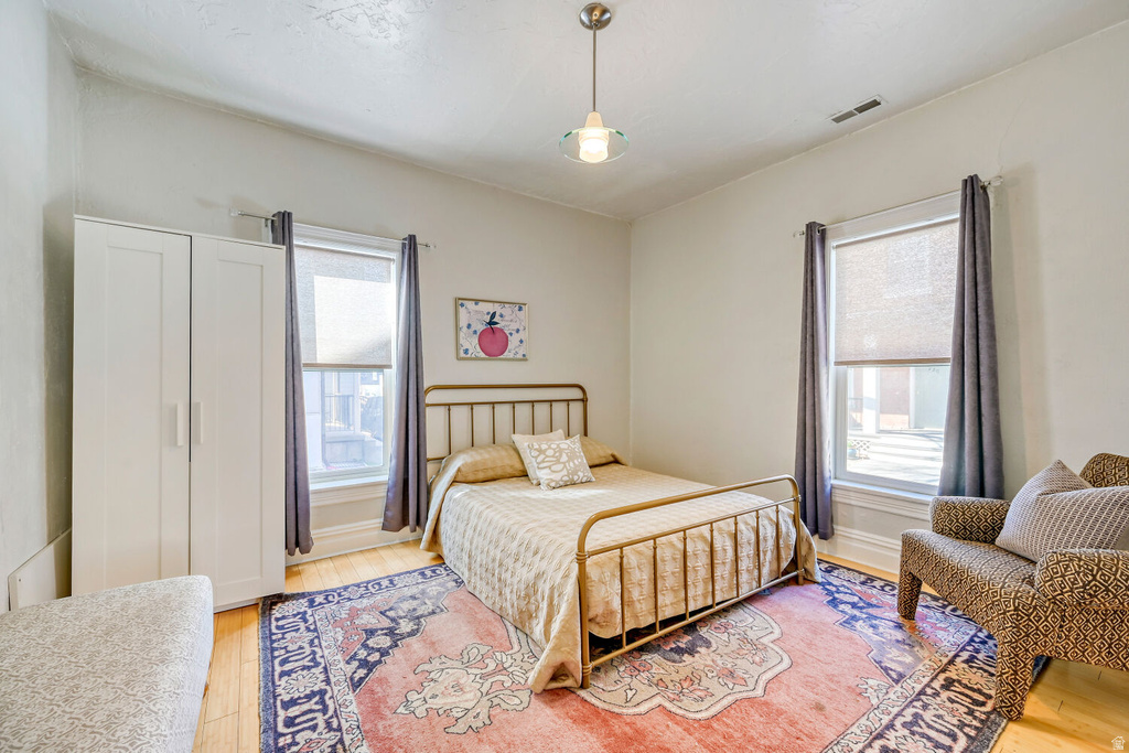 215 S IOWA ST Salt Lake City, UT 84102