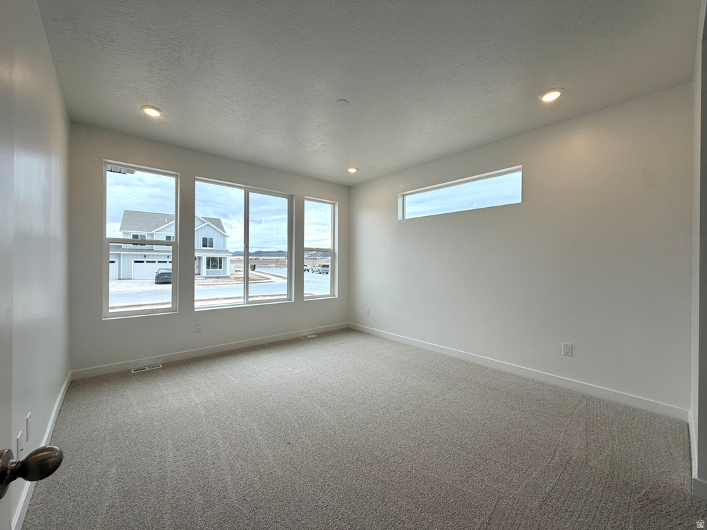 2946 N KINGBIRD DR #622 Eagle Mountain, UT 84005