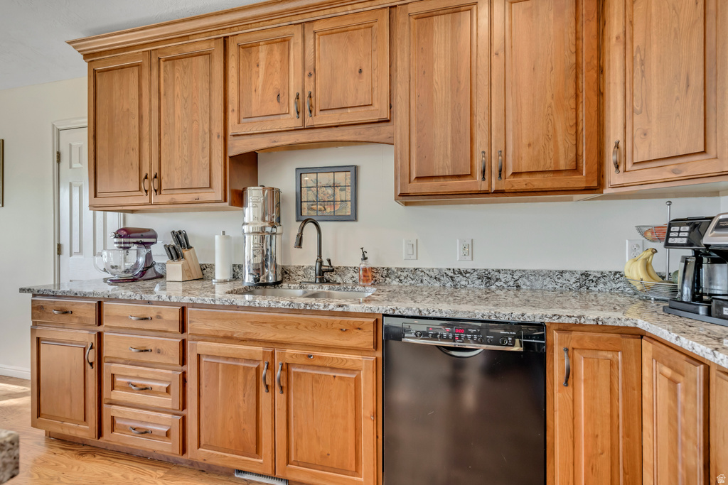 6095 S KAROS CIR Taylorsville, UT 84123