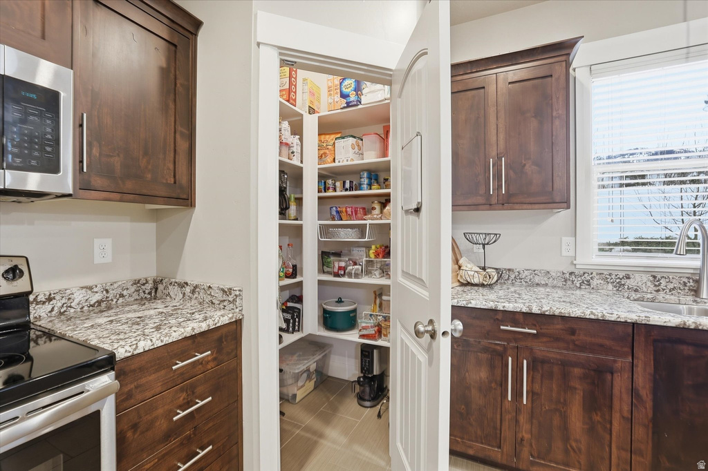 522 N 800 E Hyde Park, UT 84318