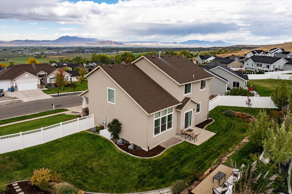 522 N 800 E Hyde Park, UT 84318