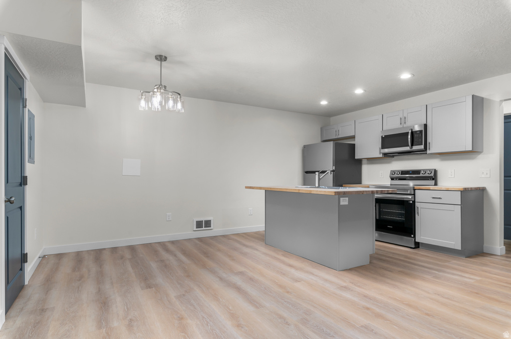 327 E 1100 N Pleasant Grove, UT 84062