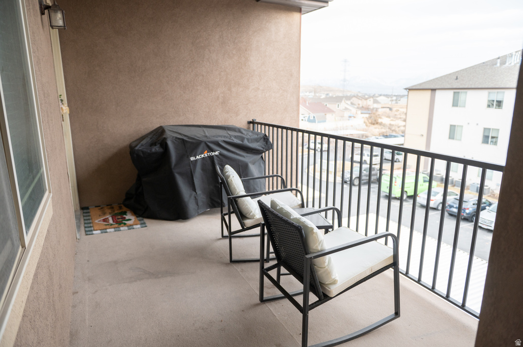 8215 N CLEAR ROCK RD #12 Eagle Mountain, UT 84005