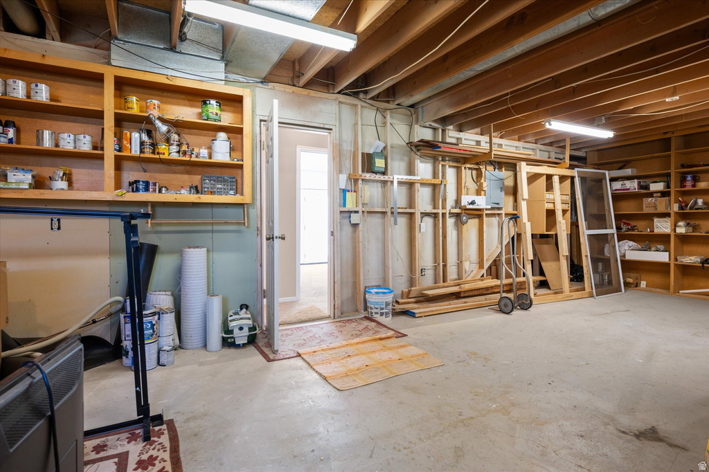 1543 N CHERRY BLOSSOM DR Farmington, UT 84025