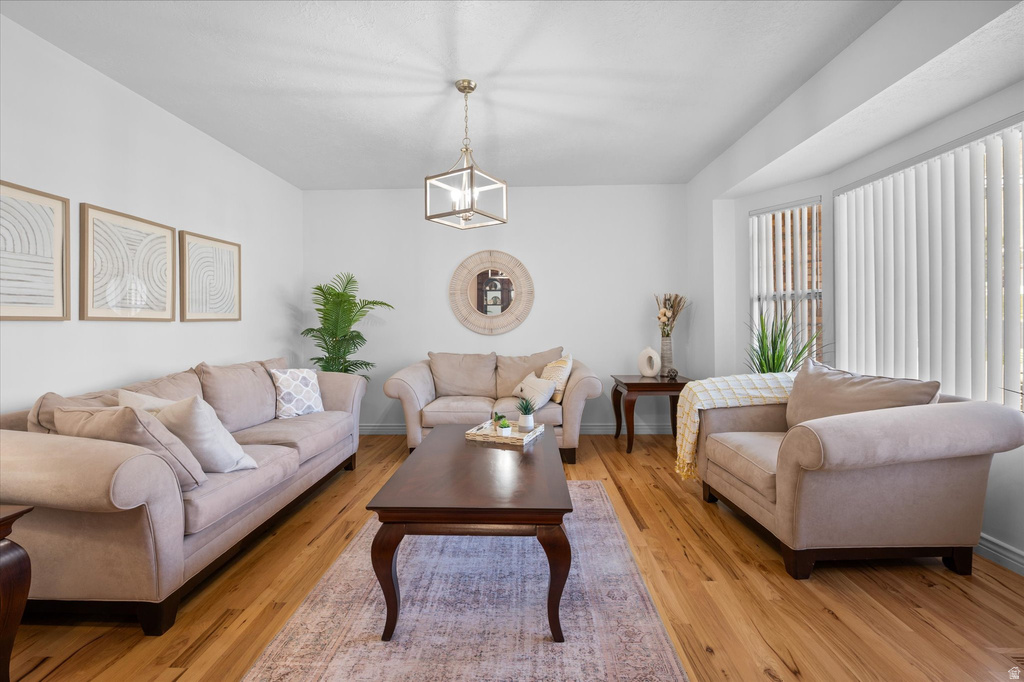 1543 N CHERRY BLOSSOM DR Farmington, UT 84025