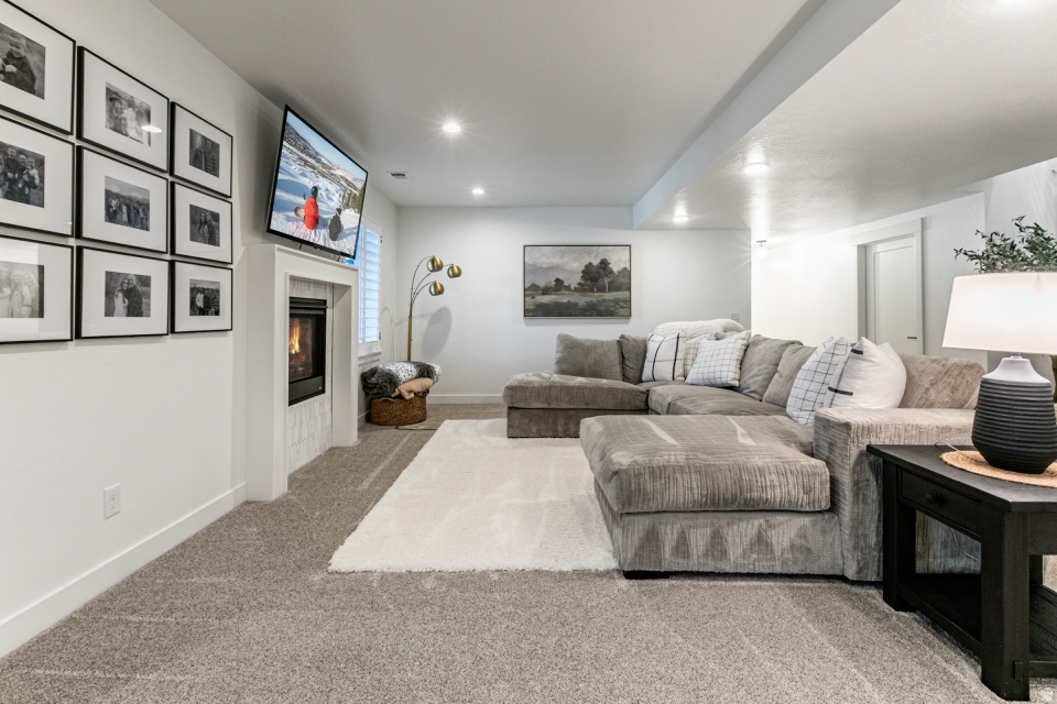 6355 S WASATCHBACK DR Mountain Green, UT 84050