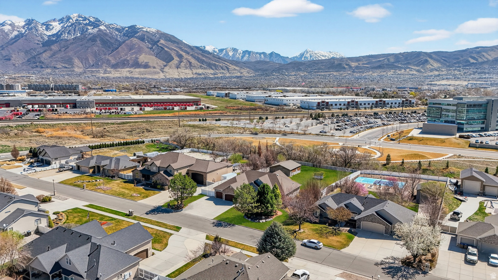 587 W CEPHUS RD Draper, UT 84020