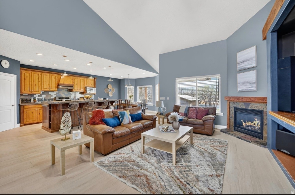 587 W CEPHUS RD Draper, UT 84020