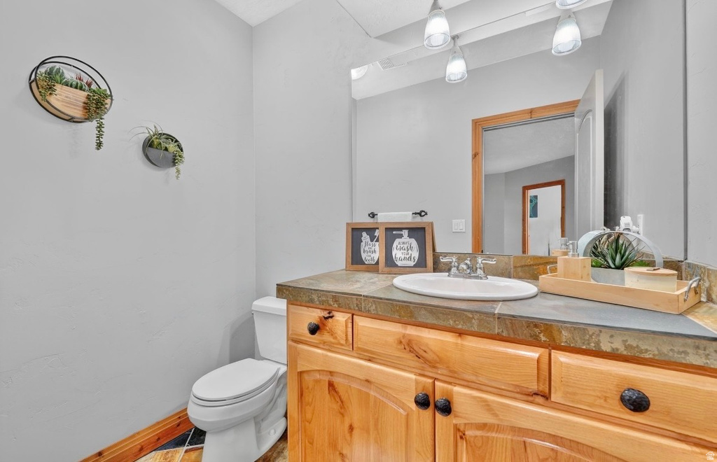 587 W CEPHUS RD Draper, UT 84020