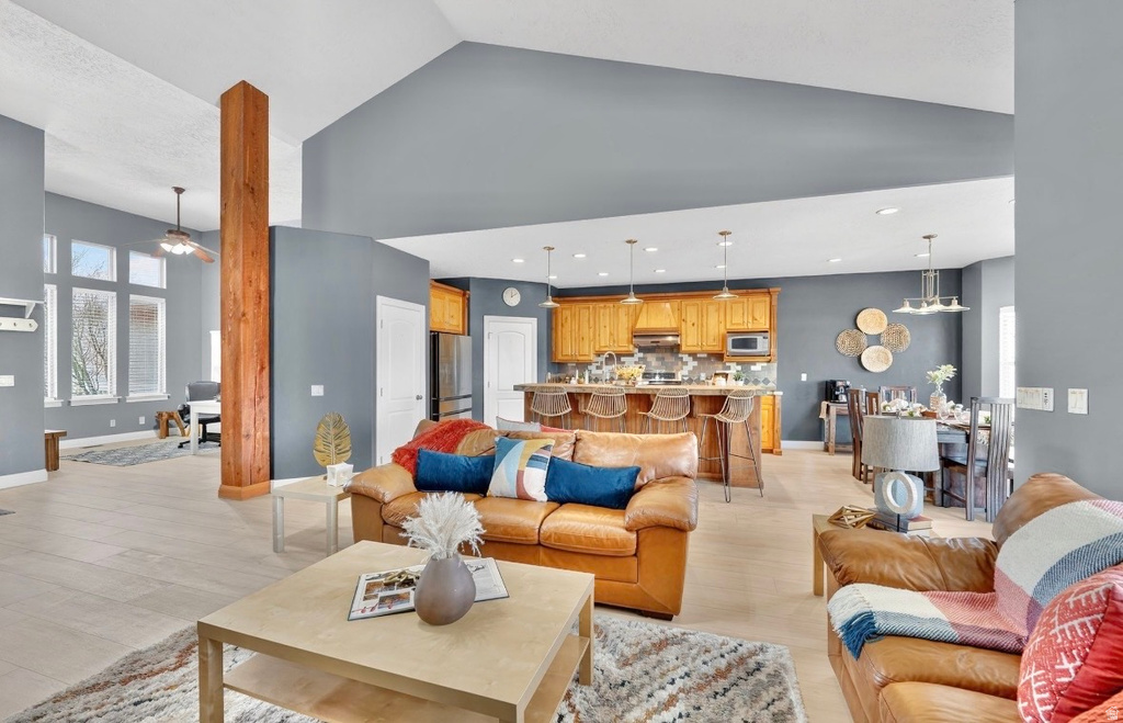 587 W CEPHUS RD Draper, UT 84020