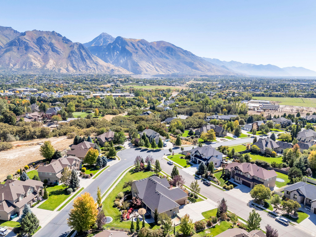 5852 W CENTURY HEIGHTS DR Highland, UT 84003