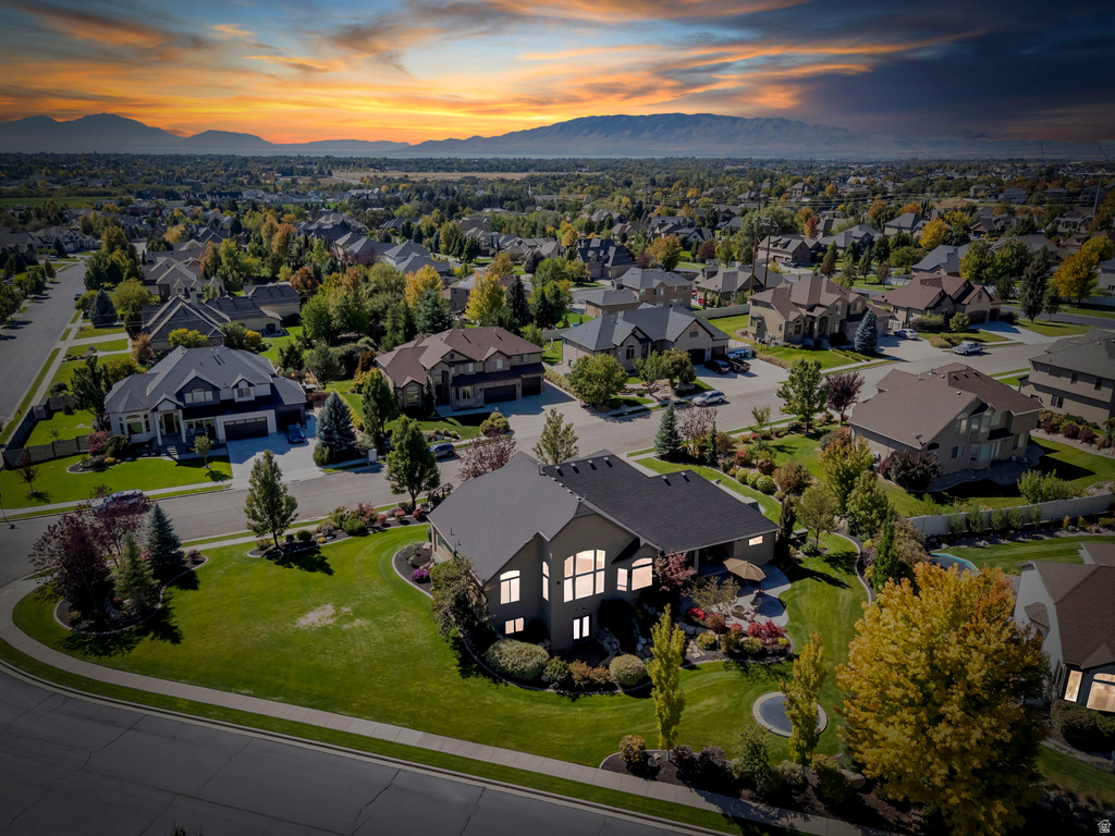 5852 W CENTURY HEIGHTS DR Highland, UT 84003