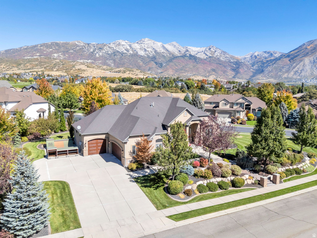 5852 W CENTURY HEIGHTS DR Highland, UT 84003