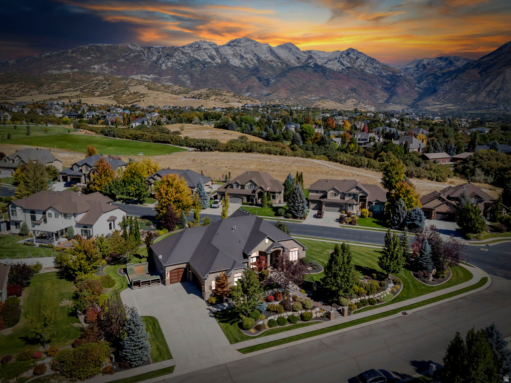 5852 W CENTURY HEIGHTS DR Highland, UT 84003