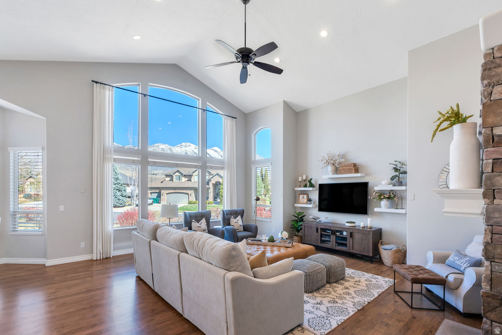 5852 W CENTURY HEIGHTS DR Highland, UT 84003