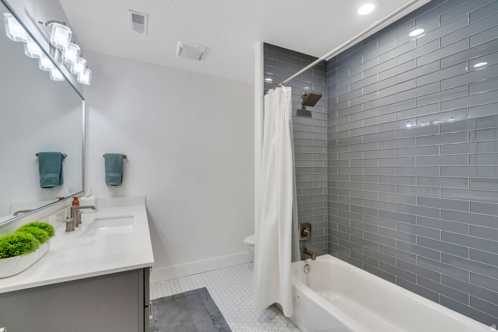 5852 W CENTURY HEIGHTS DR Highland, UT 84003