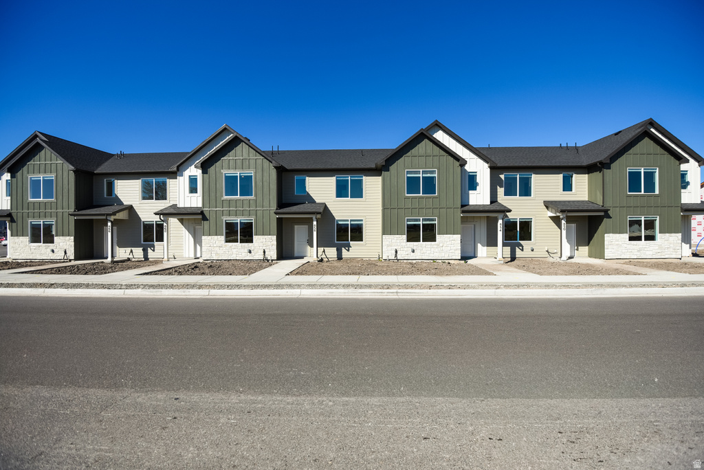 866 W ALTURA VISTA LN Logan, UT 84321