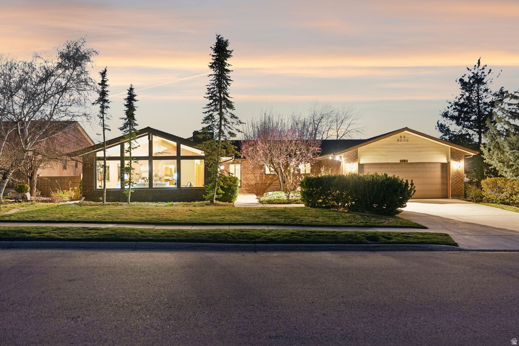 4004 S AURA DR Salt Lake City, UT 84124