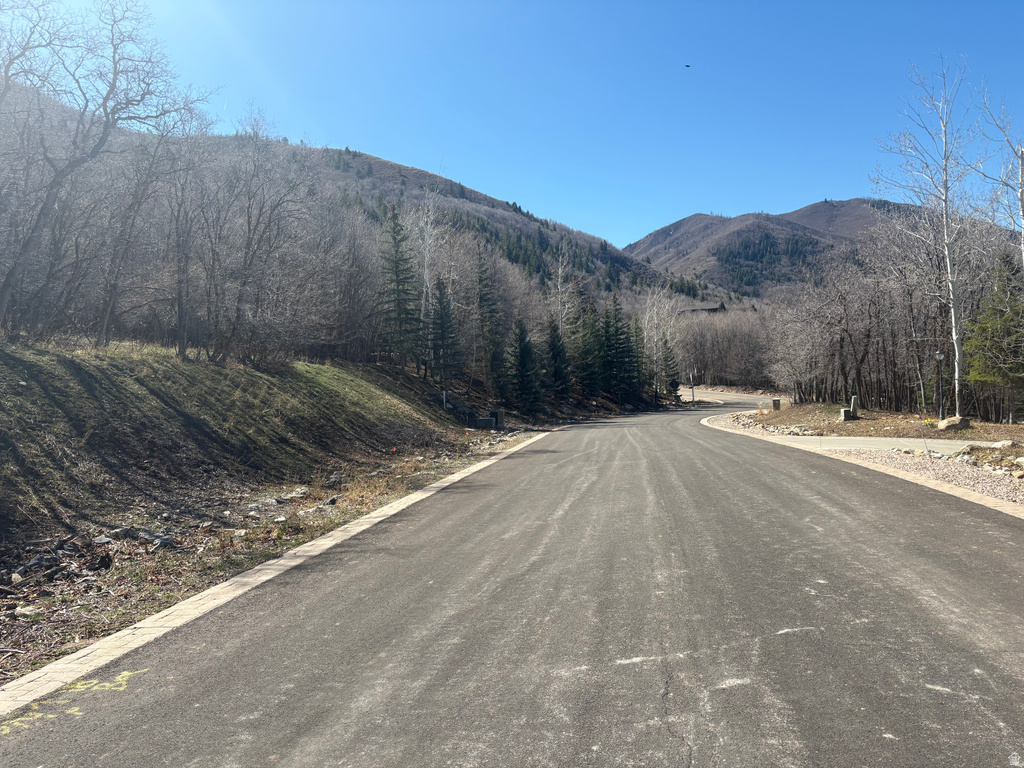 1040 S PINEVIEW DR Mapleton, UT 84664