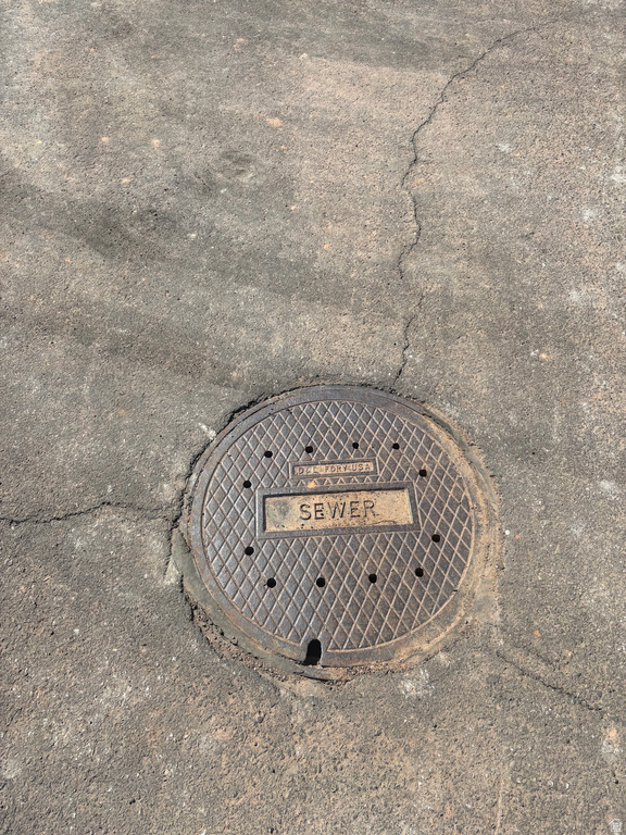 1040 S PINEVIEW DR Mapleton, UT 84664