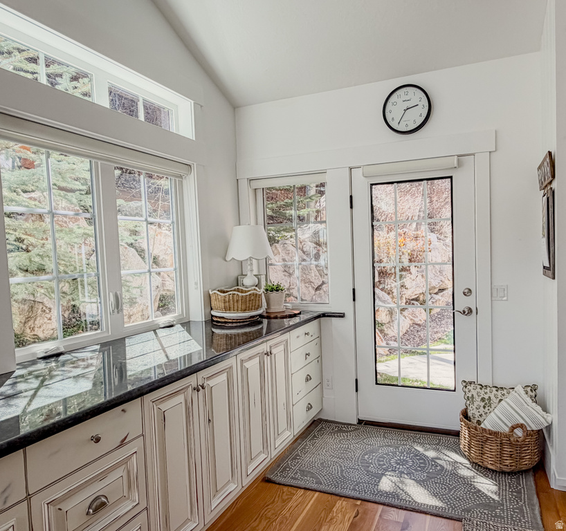 6195 CREEKSIDE DR Mountain Green, UT 84050