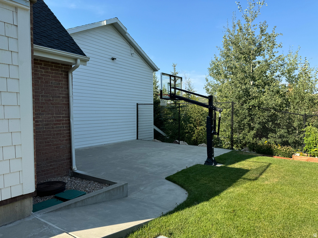 6195 CREEKSIDE DR Mountain Green, UT 84050