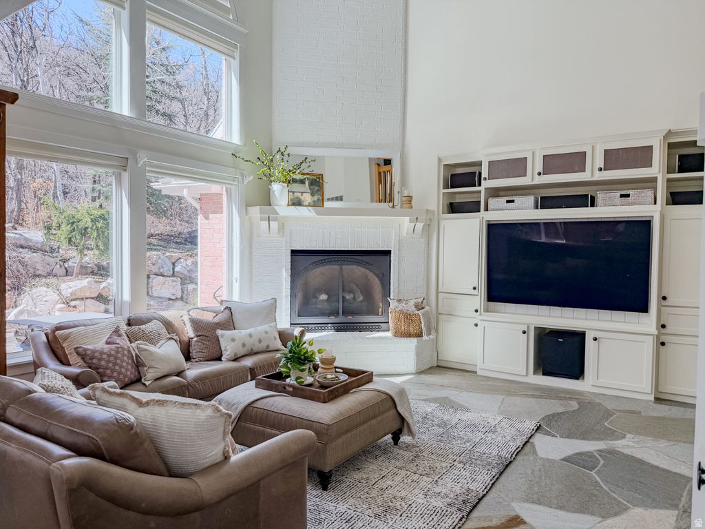 6195 CREEKSIDE DR Mountain Green, UT 84050