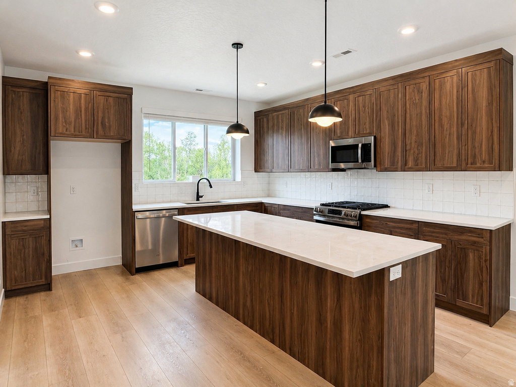 872 E BROOKSHADE LN #102 Murray, UT 84107