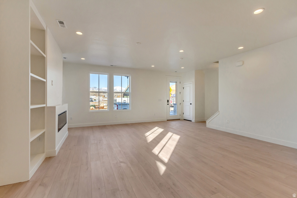 7216 S GRAVEL CROSS WAY #188 West Jordan, UT 84081